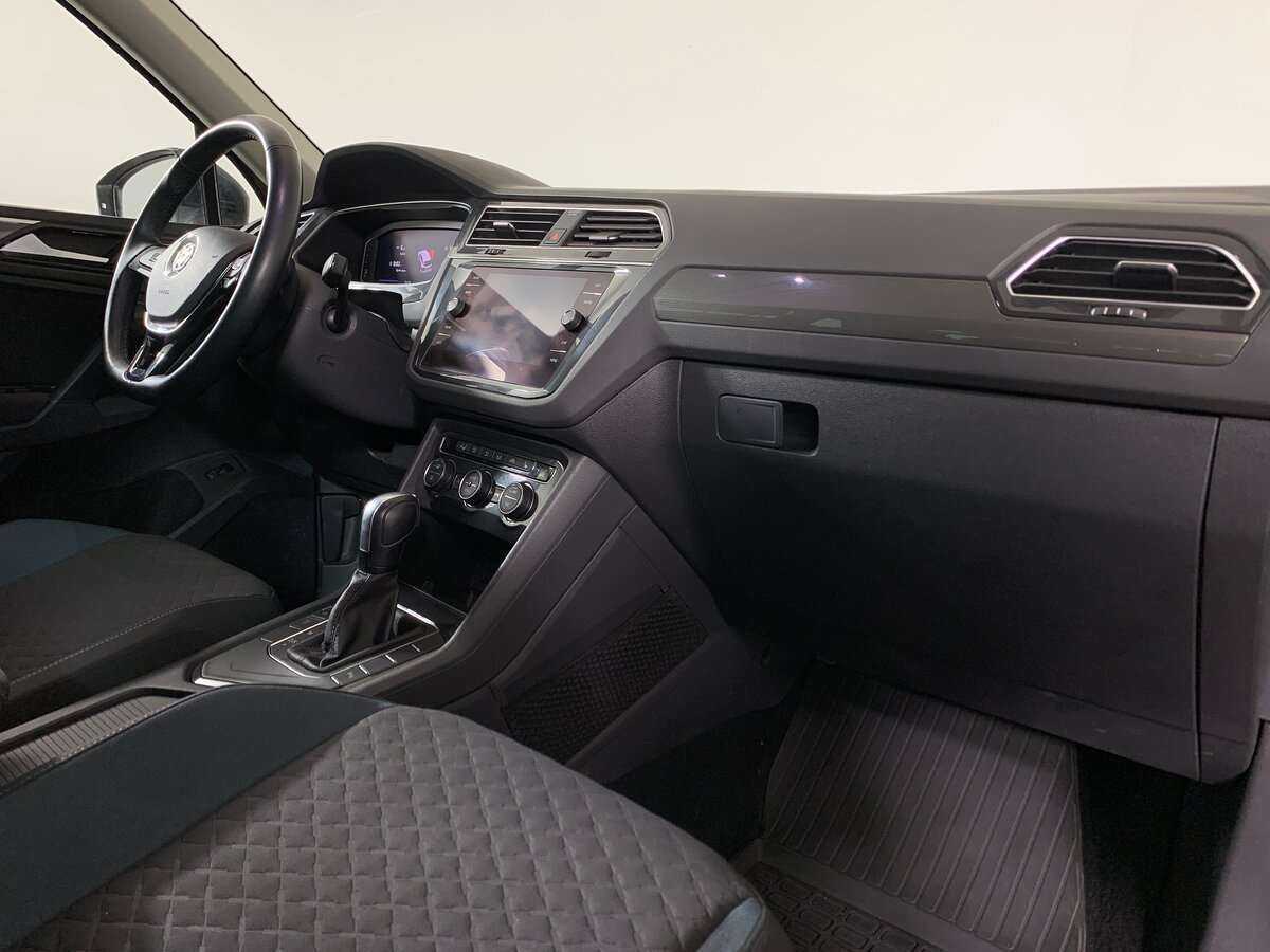 Volkswagen Tiguan, 2020 Фото №12