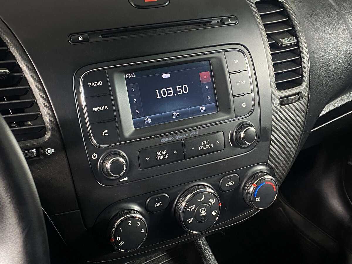 Kia Cerato, 2013 Фото №11