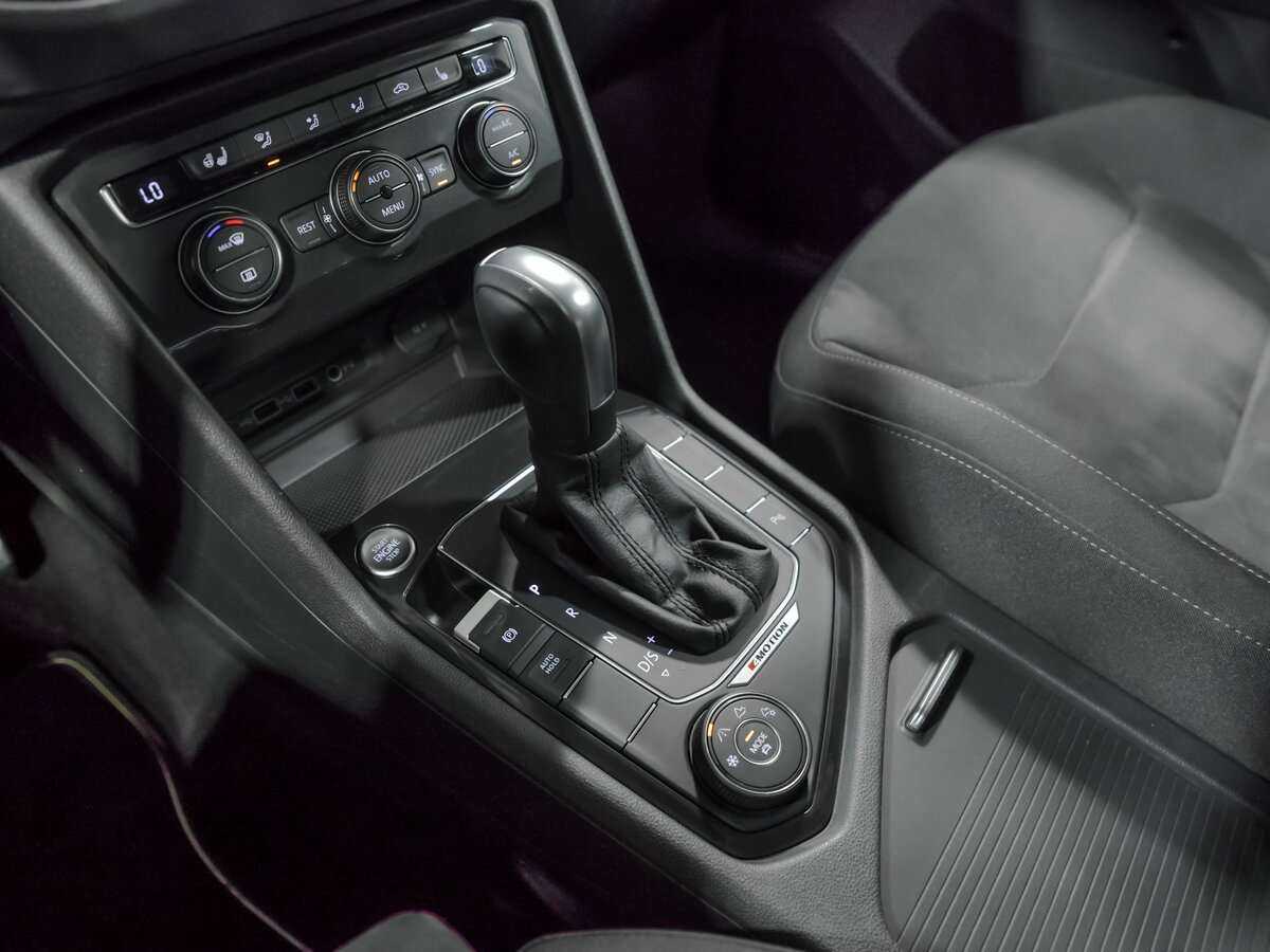 Volkswagen Tiguan, 2019 Фото №11