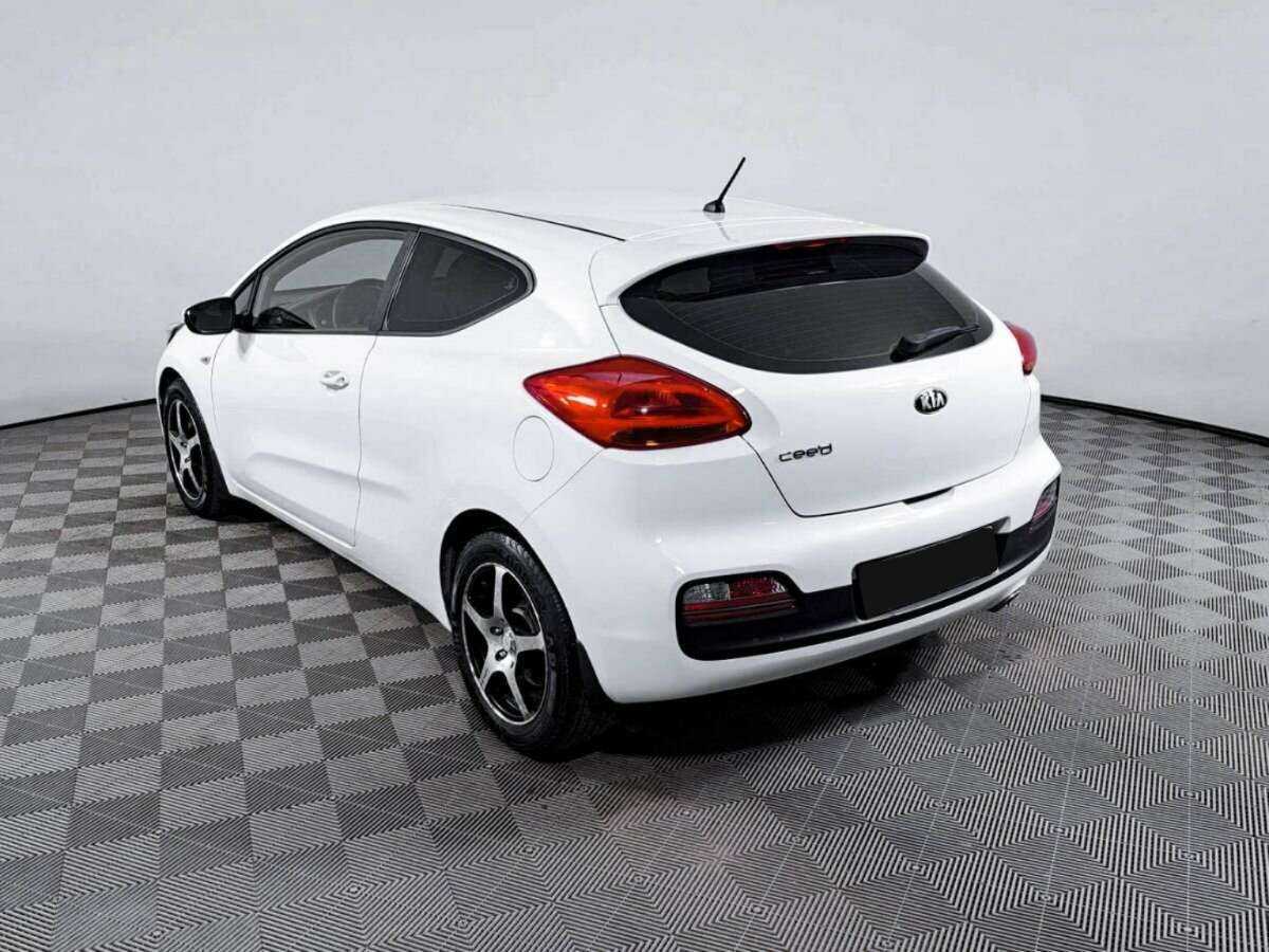 Kia Ceed, 2013 Фото №6