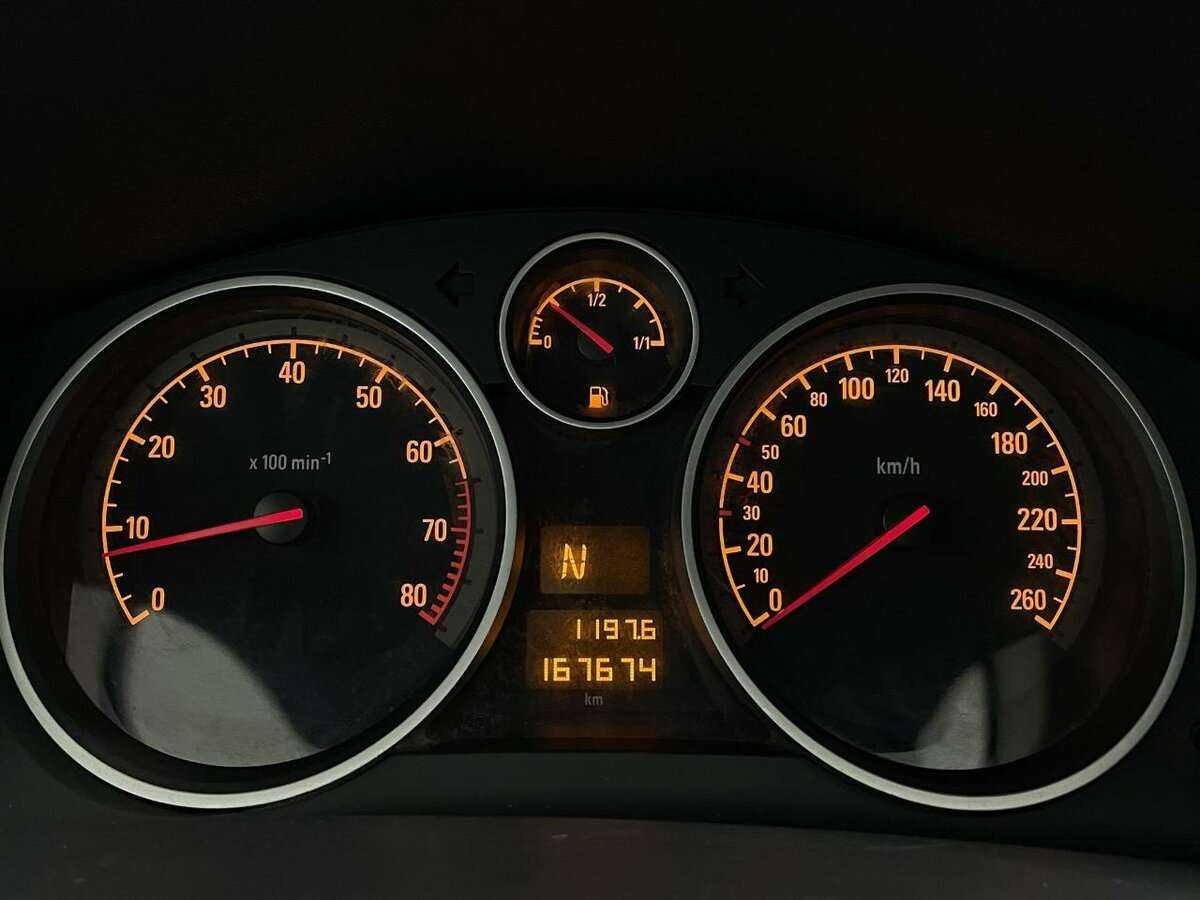 Opel Astra, 2010 Фото №10