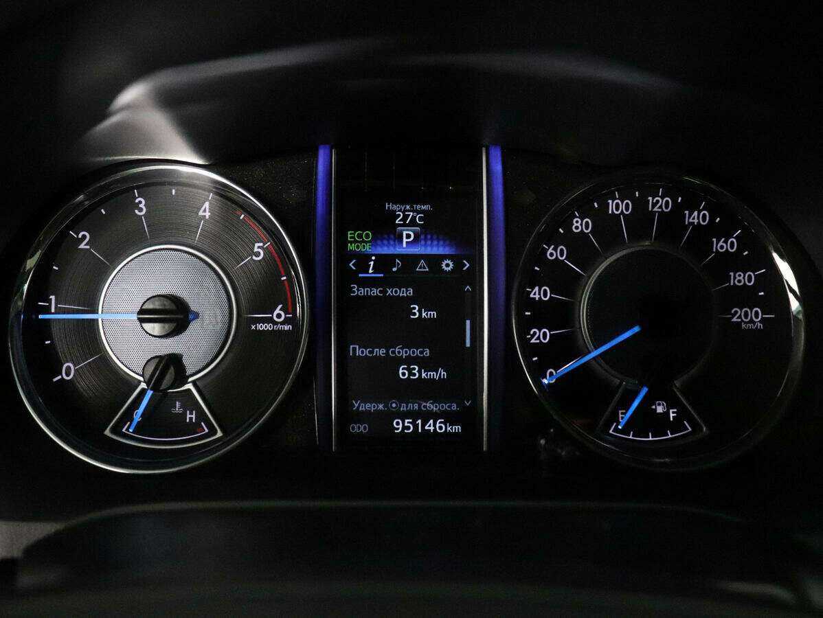 Toyota Fortuner, 2017 Фото №11