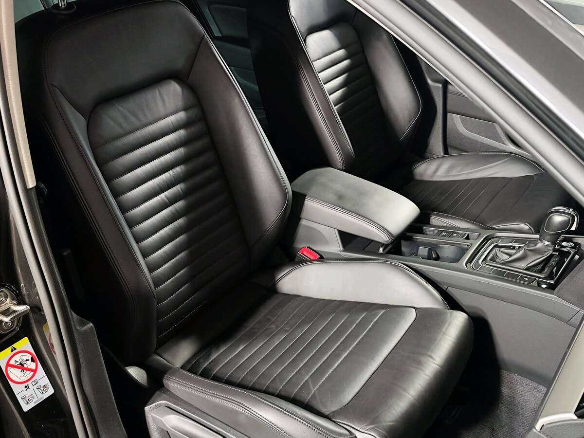 Volkswagen Passat Alltrack, 2019 Фото №14