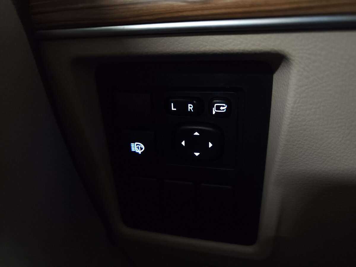 Toyota Land Cruiser Prado, 2021 Фото №29