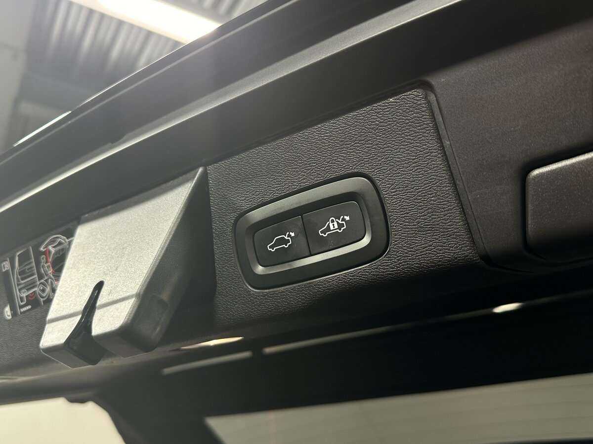 Volvo XC60, 2019 - 57 767 км. | Фото №5