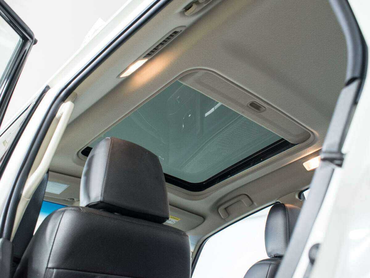 Mitsubishi Pajero, 2021 Фото №15