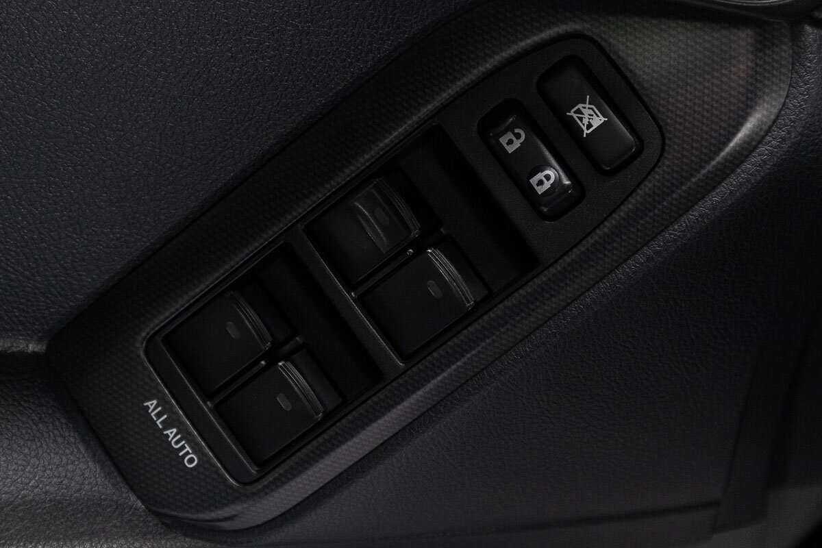 Toyota Land Cruiser Prado, 2010 - 157 300 км. | Фото №7