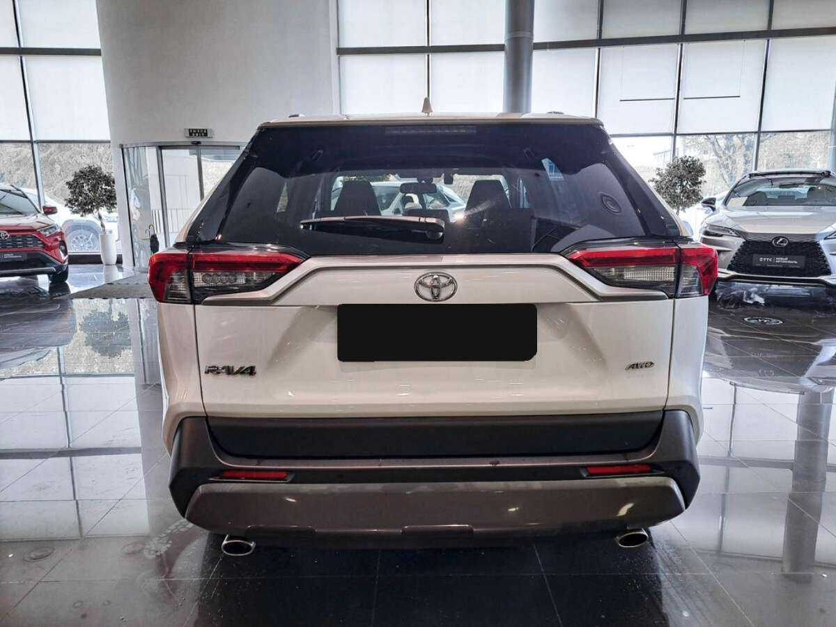 Toyota RAV4, 2021 - 61 374 км. | Фото №6