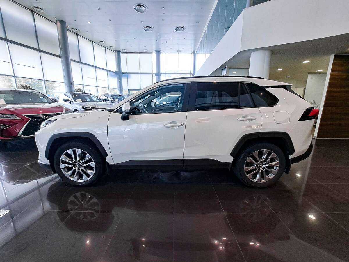 Toyota RAV4, 2021 - 61 374 км. | Фото №8