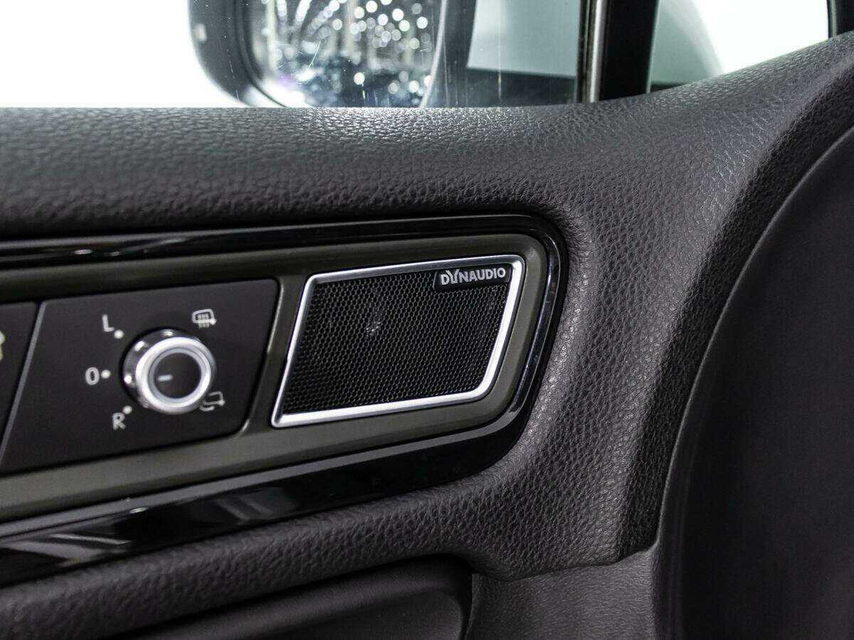 Volkswagen Touareg, 2012 Фото №22