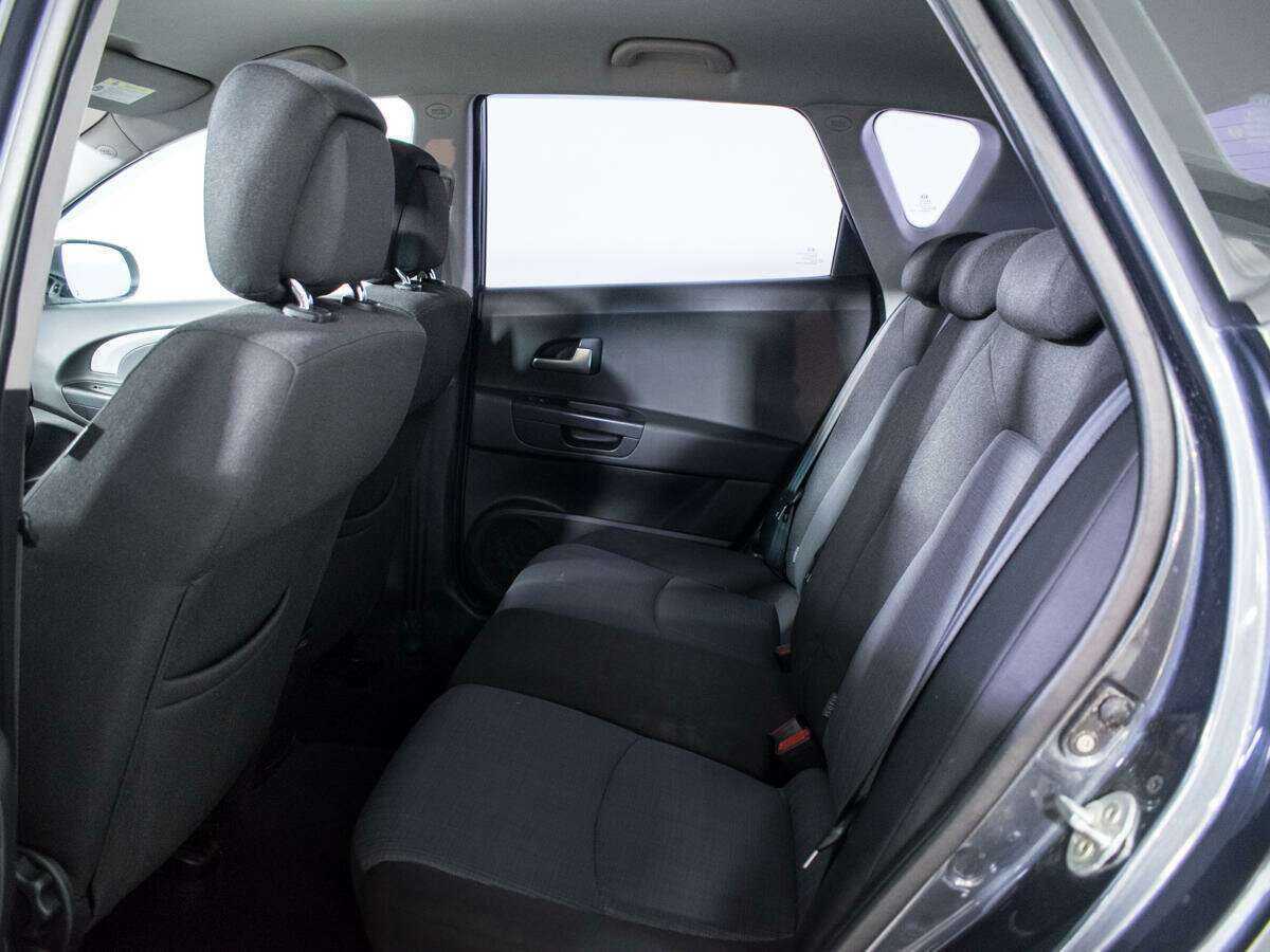 Kia Ceed, 2011 Фото №10