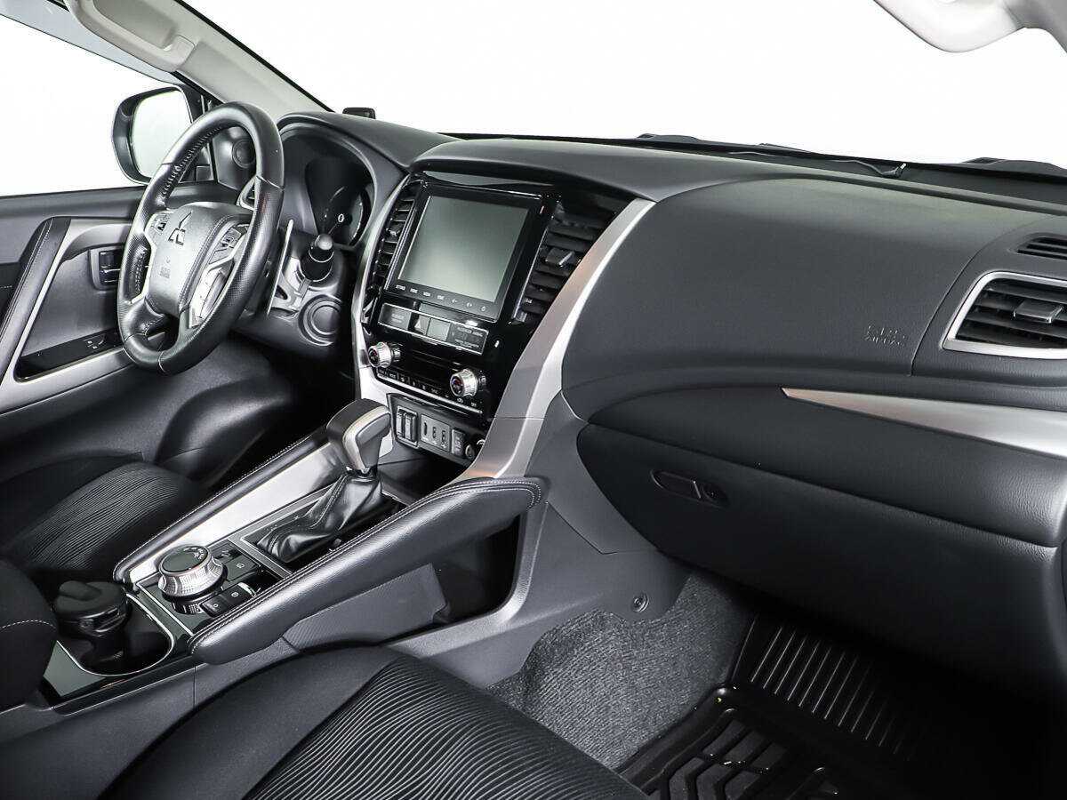 Mitsubishi Pajero Sport, 2021 - 58 552 км. | Фото №7