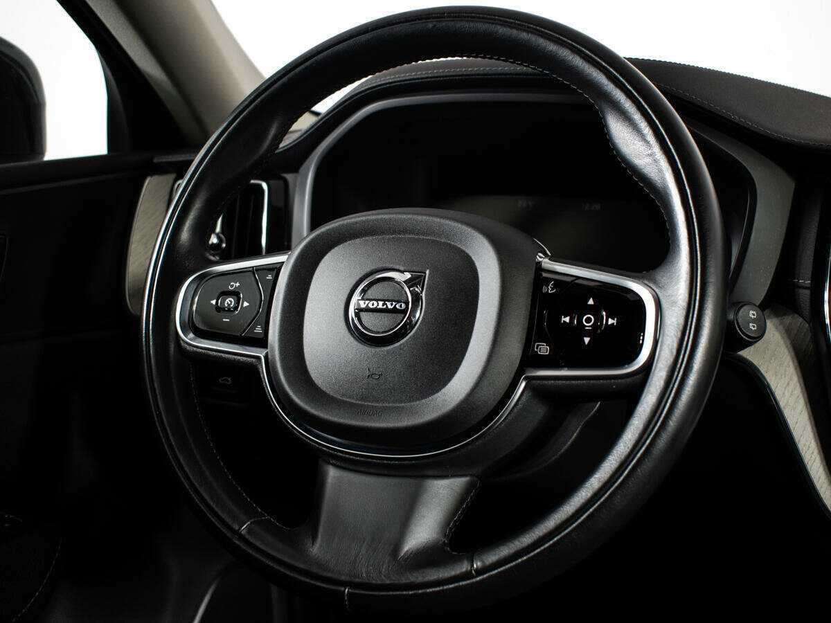 Volvo XC60, 2021 Фото №14