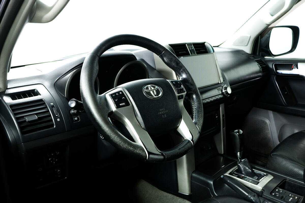 Toyota Land Cruiser Prado, 2011 Фото №13