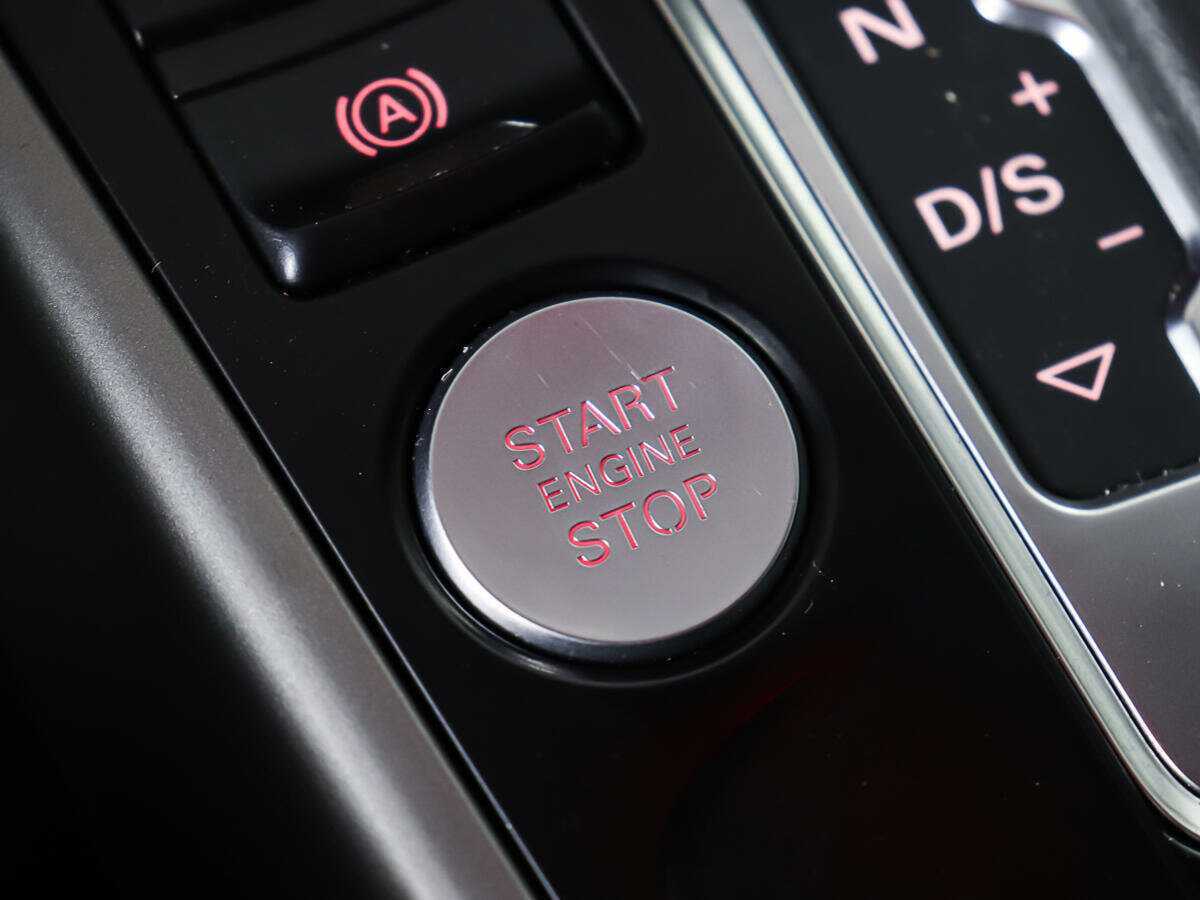 Audi A4, 2012 Фото №18