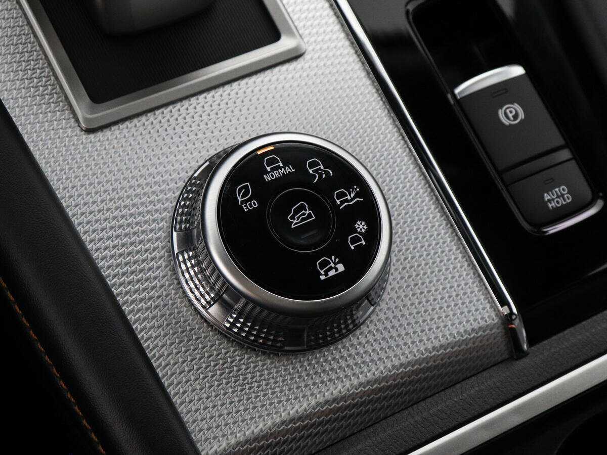 Mitsubishi Outlander, 2023 Фото №20