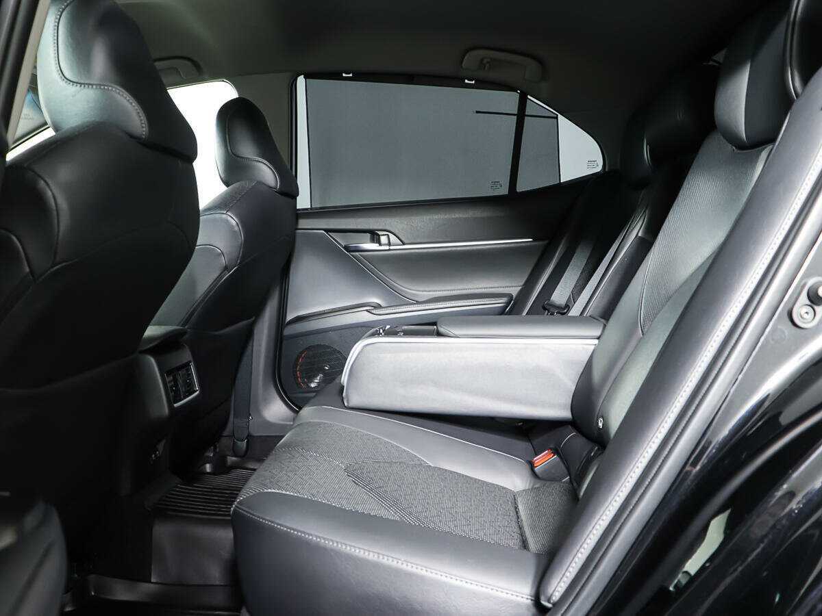 Toyota Camry, 2021 Фото №11