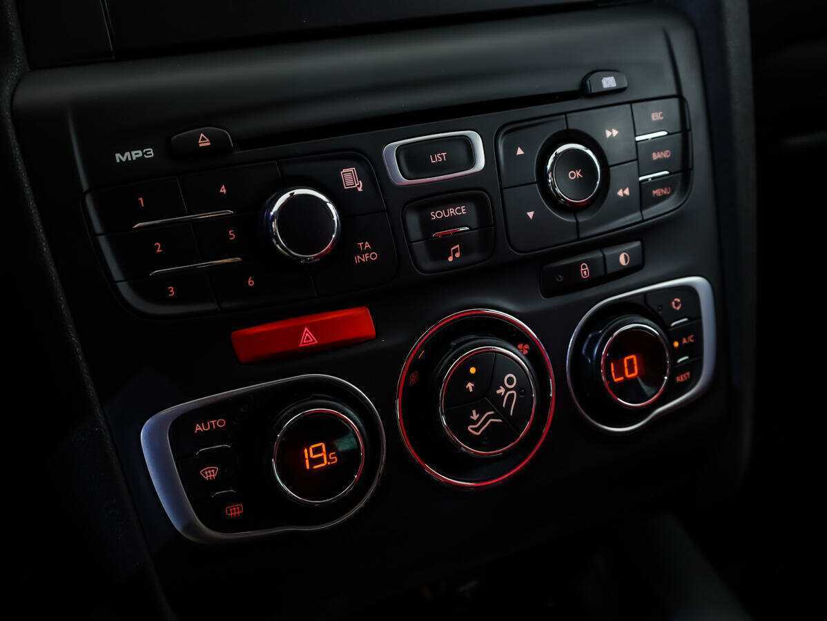 Citroen C4, 2012 Фото №14