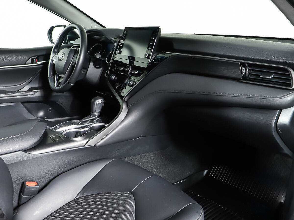 Toyota Camry, 2021 Фото №11