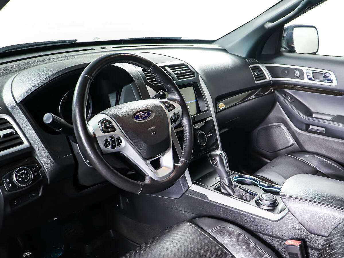 Ford Explorer, 2015 Фото №14