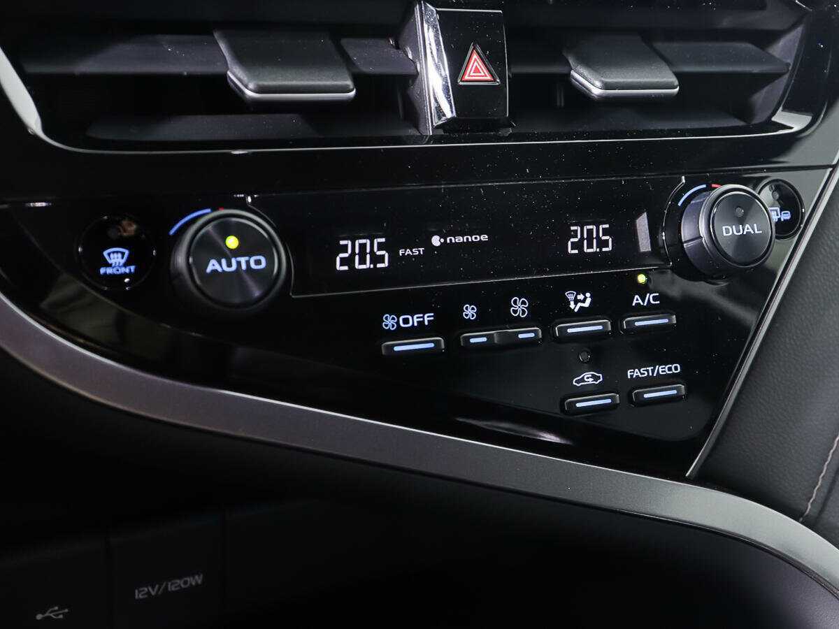 Toyota Camry, 2021 Фото №19