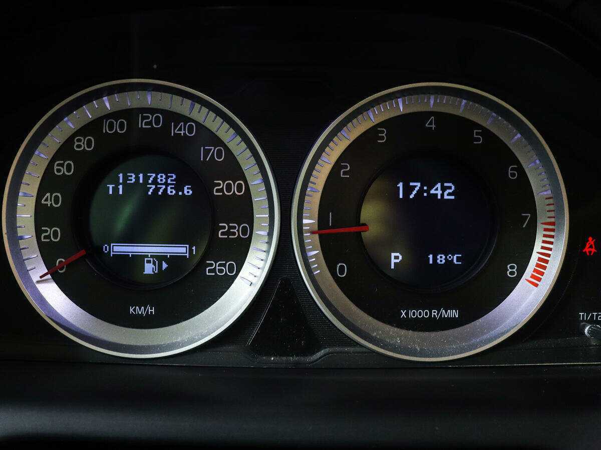 Volvo XC60, 2011 Фото №9