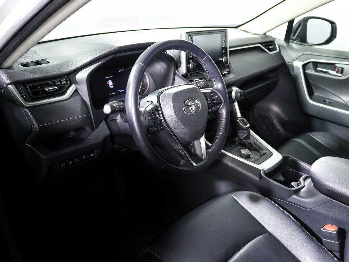 Toyota RAV4, 2020 Фото №12