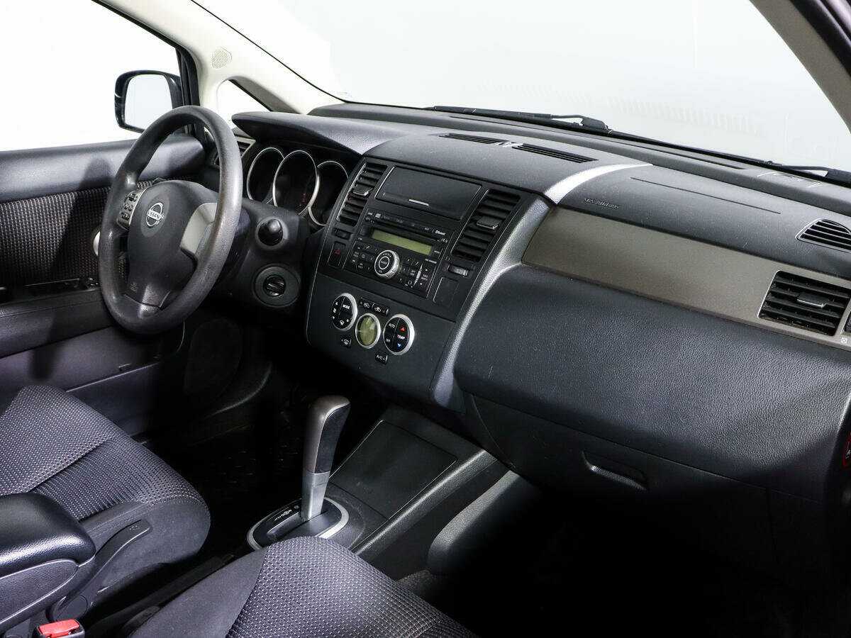 Nissan Tiida, 2011 Фото №7