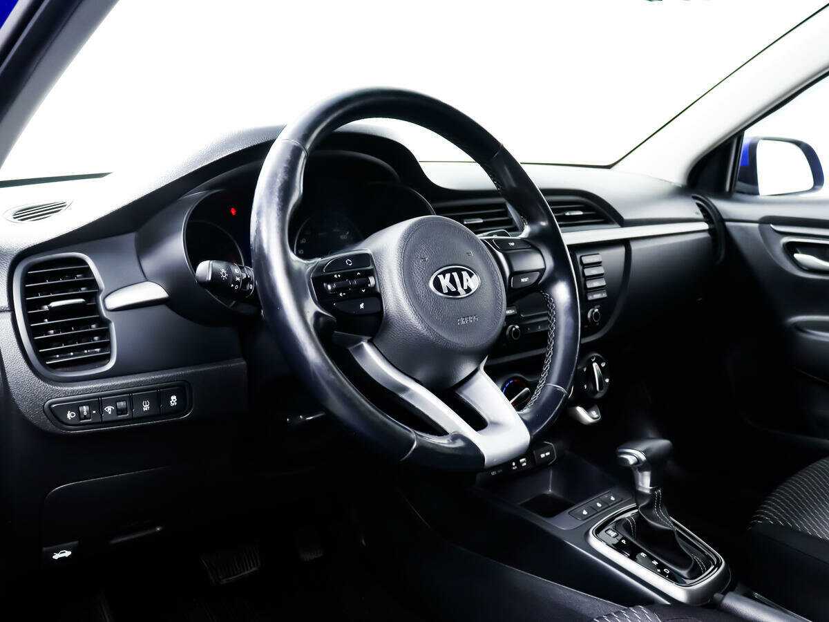 Kia Rio X-Line, 2018 Фото №13