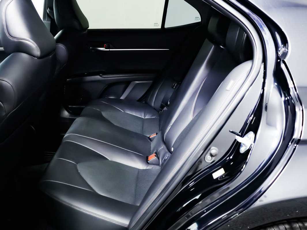 Toyota Camry, 2018 Фото №12