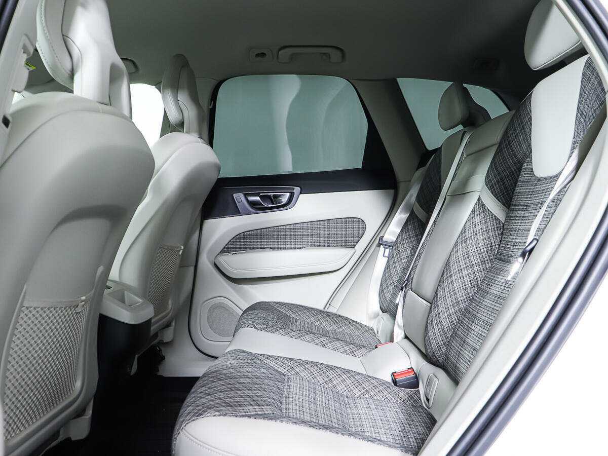 Volvo XC60, 2018 Фото №10