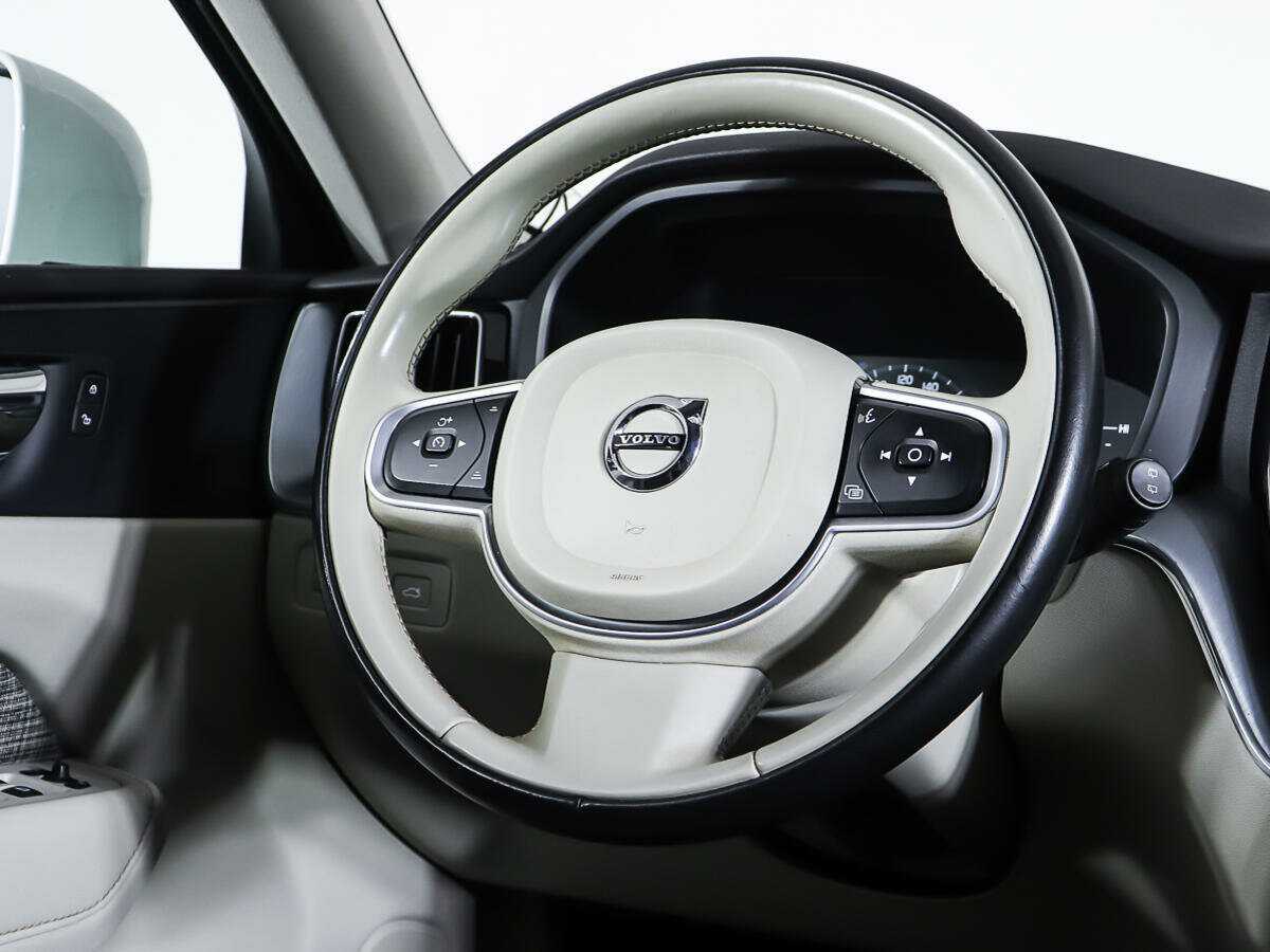 Volvo XC60, 2018 Фото №15