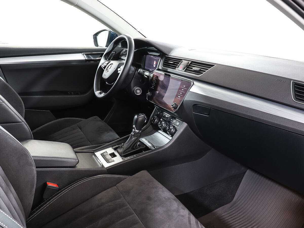 Skoda Superb, 2021 Фото №9