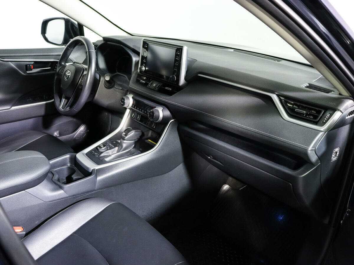Toyota RAV4, 2020 Фото №9