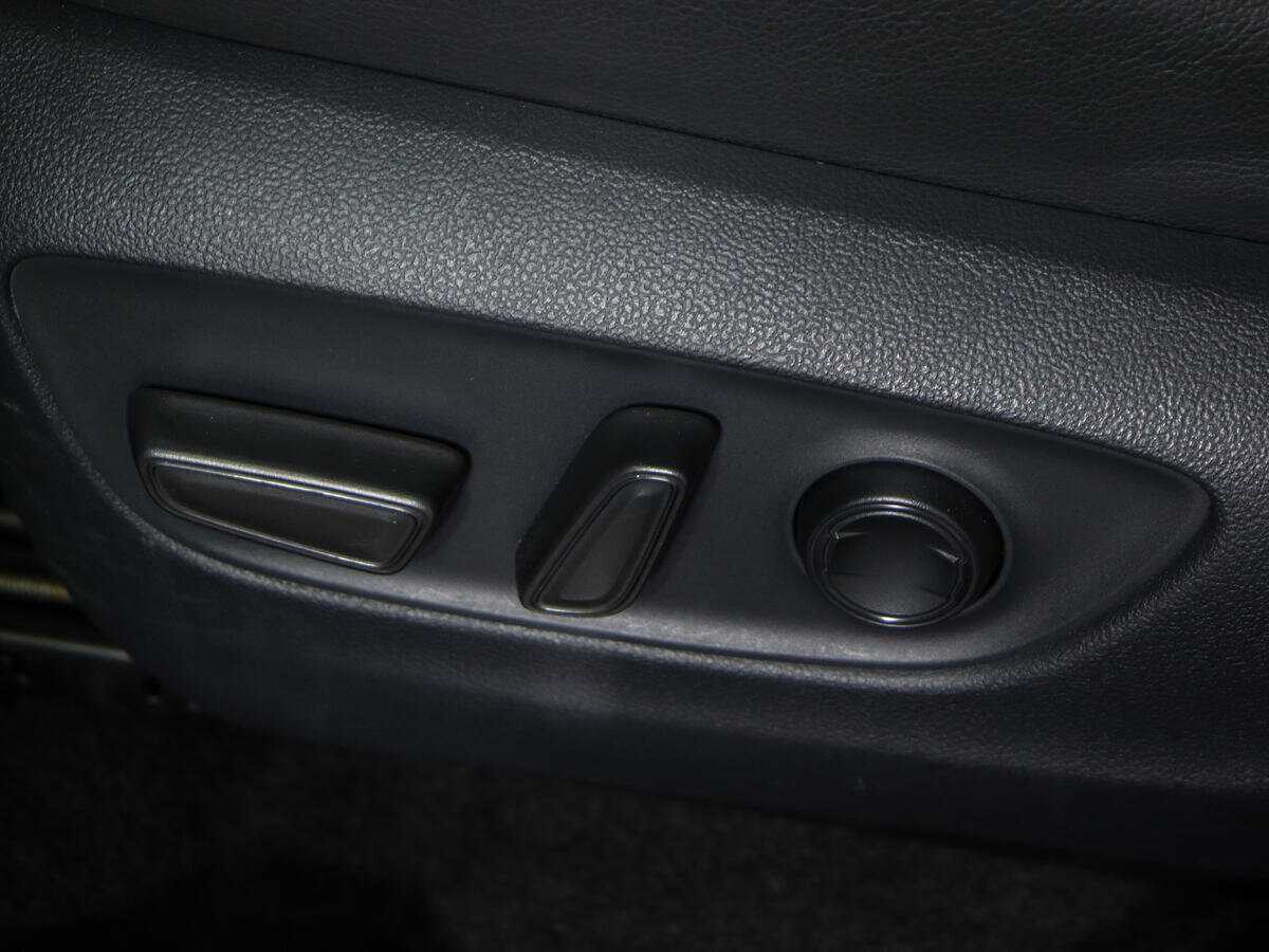 Toyota RAV4, 2020 Фото №21