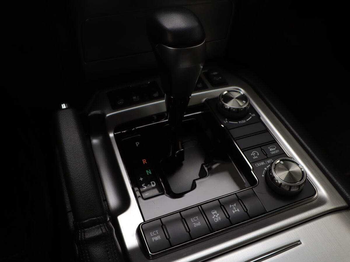 Toyota Land Cruiser, 2019 Фото №19