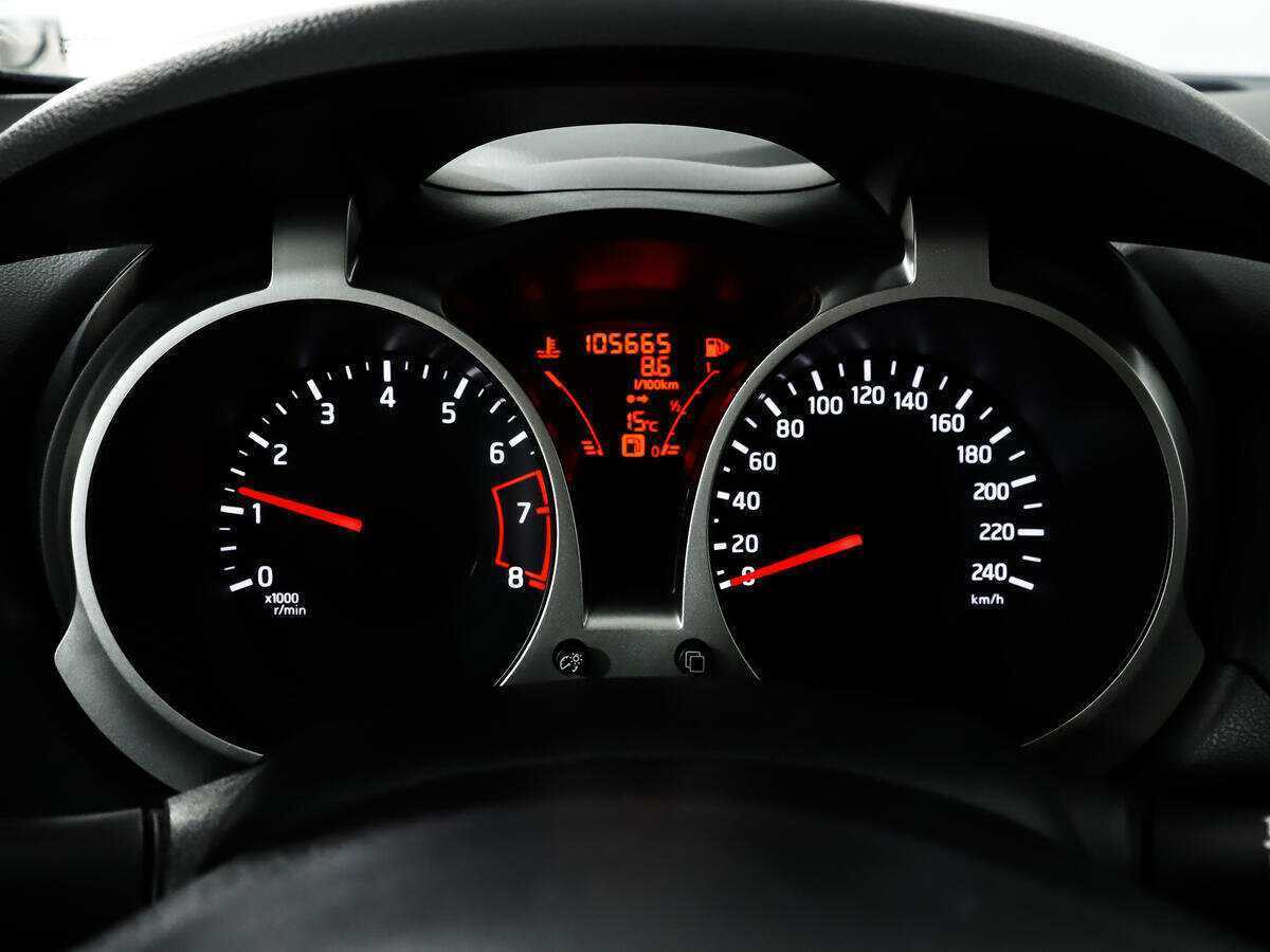 Nissan Juke, 2011 Фото №11