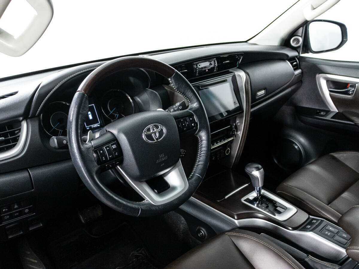 Toyota Fortuner, 2019 Фото №11