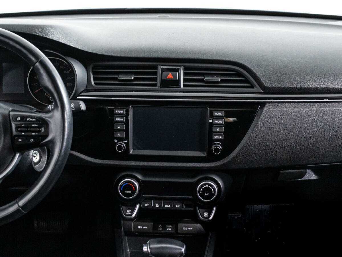 Kia Rio X-Line, 2019 Фото №14