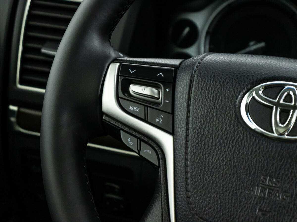 Toyota Land Cruiser, 2018 Фото №27