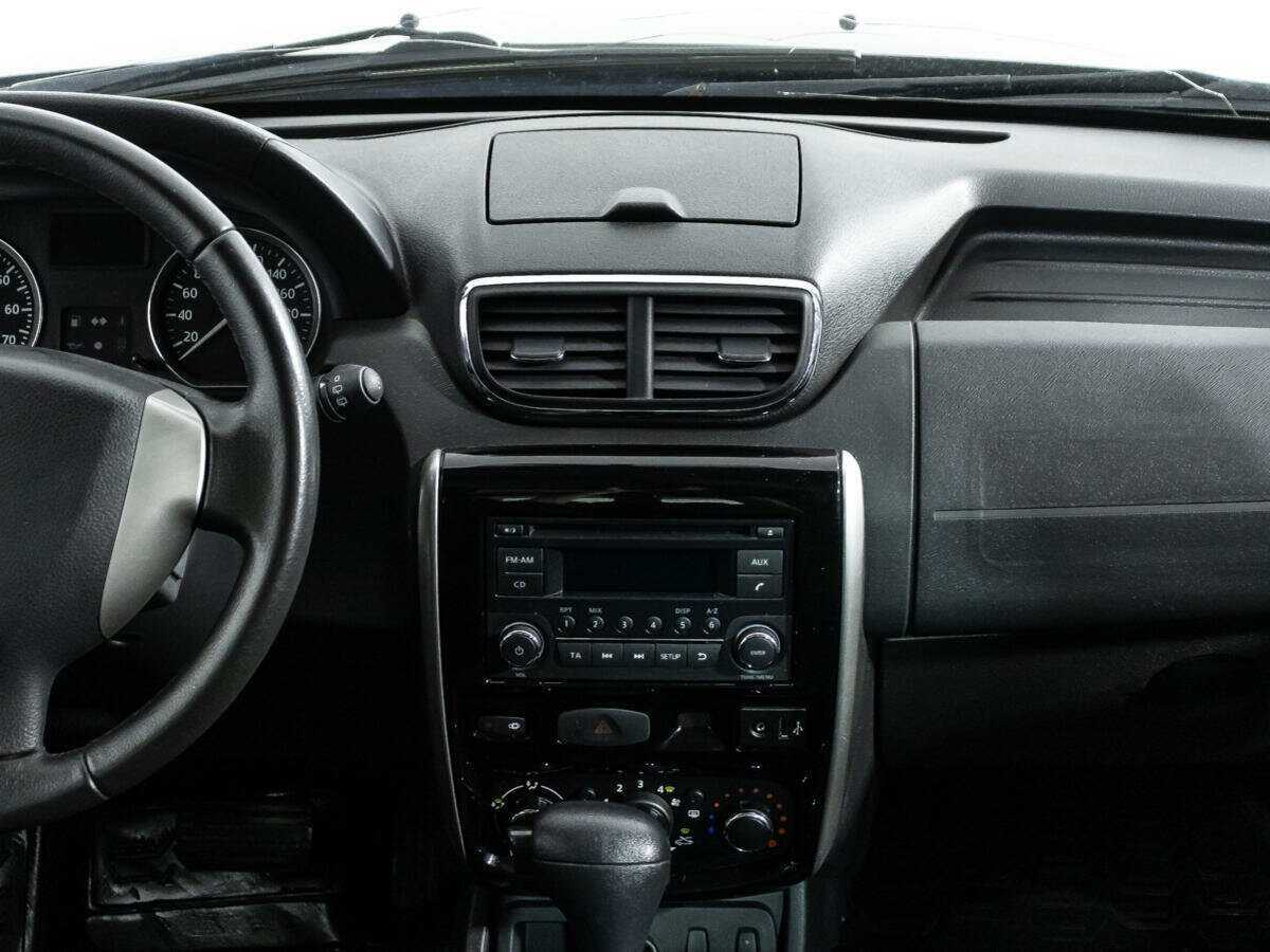 Nissan Terrano, 2015 Фото №14