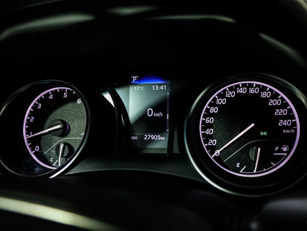 Toyota Camry, 2022 Фото №18