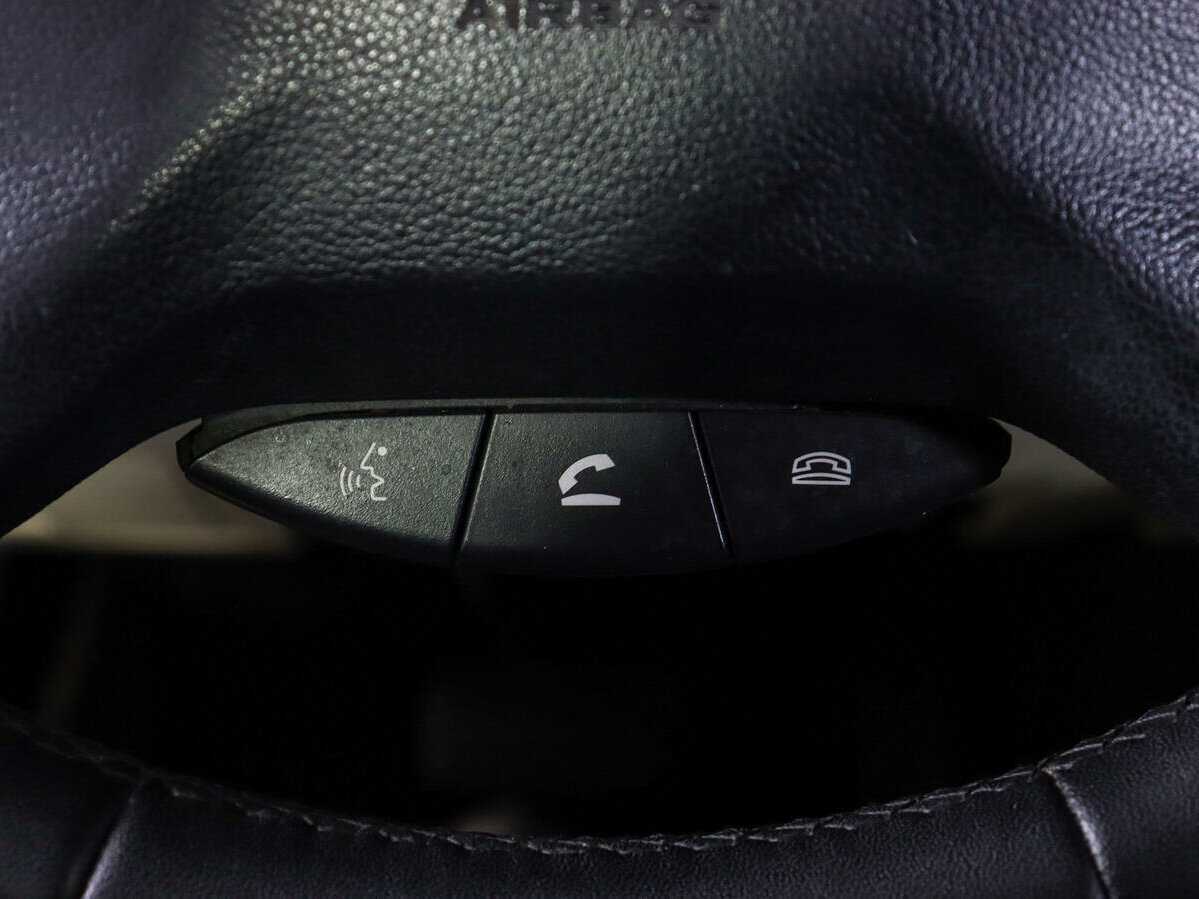 Mitsubishi Pajero, 2017 Фото №21