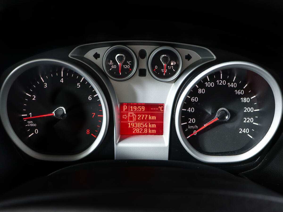 Ford Focus, 2010 Фото №9