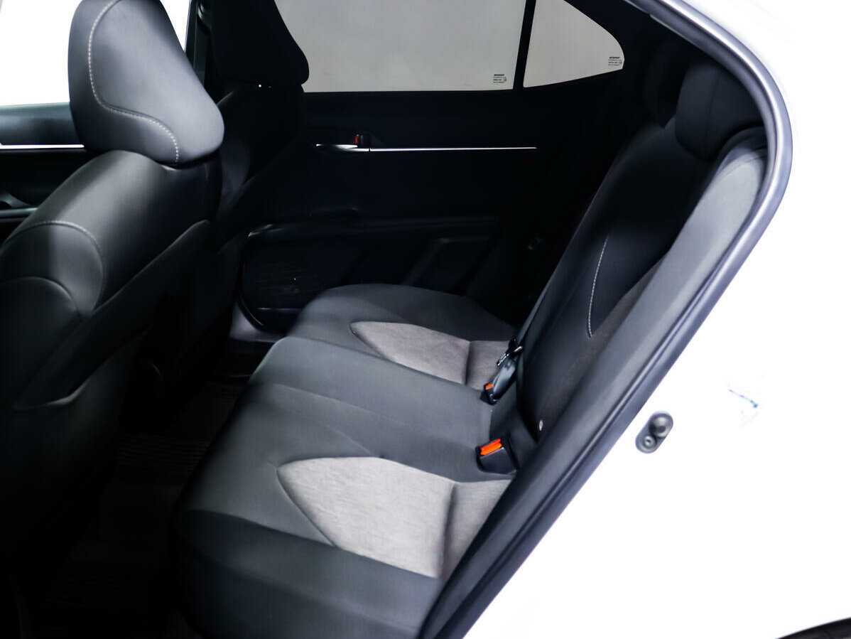 Toyota Camry, 2021 Фото №11