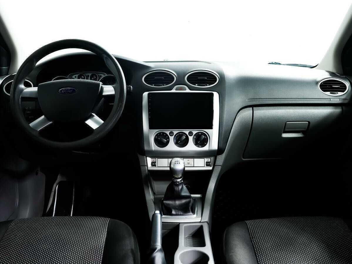 Ford Focus, 2011 Фото №9
