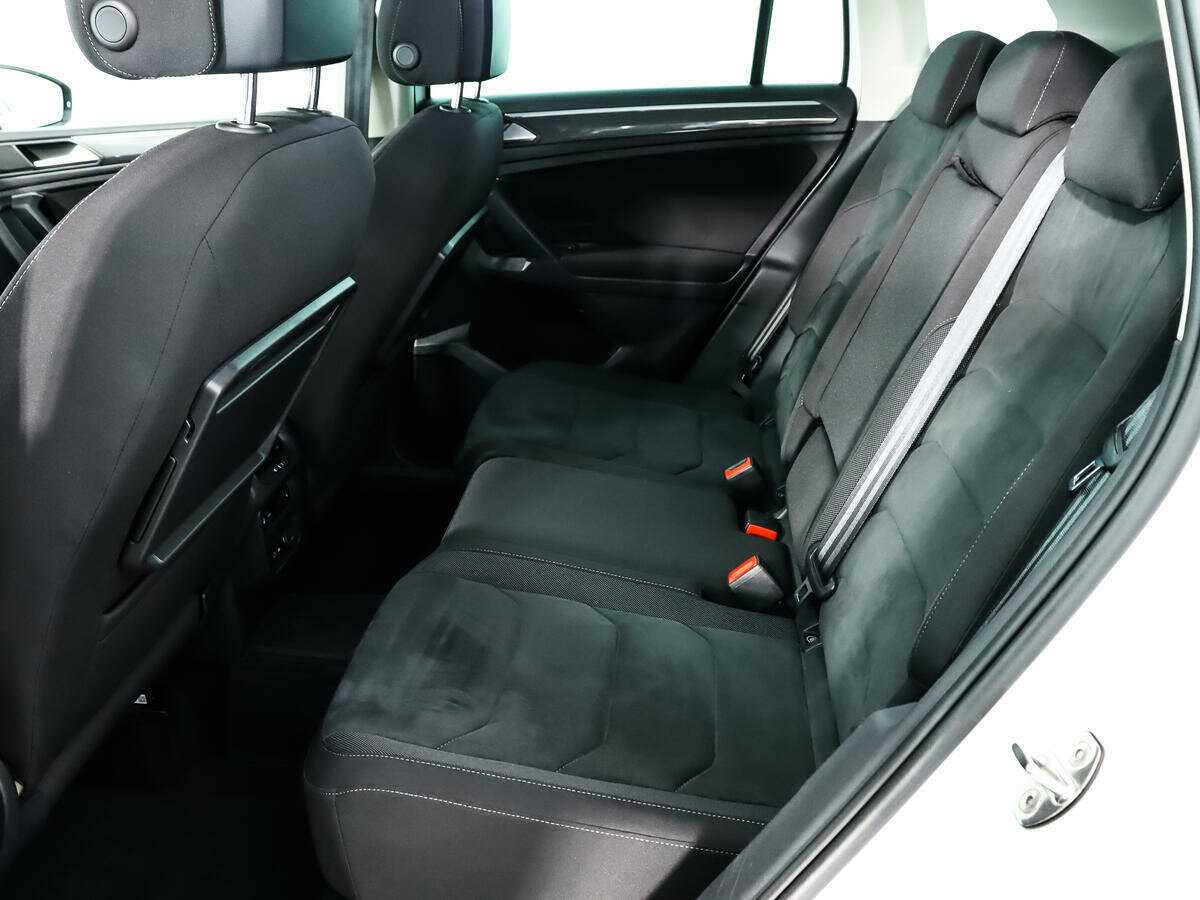 Volkswagen Tiguan, 2019 Фото №10