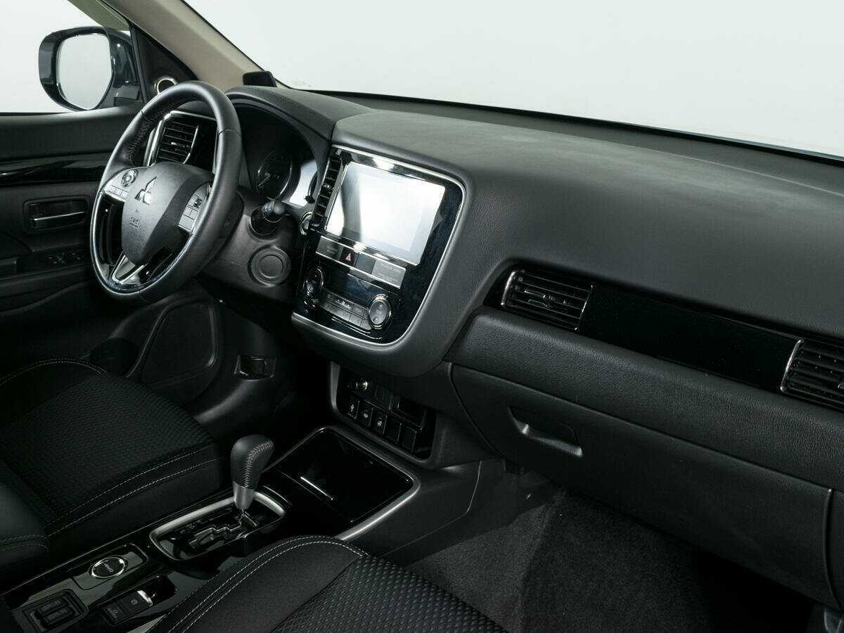 Mitsubishi Outlander, 2019 - 23 894 км. | Фото №5