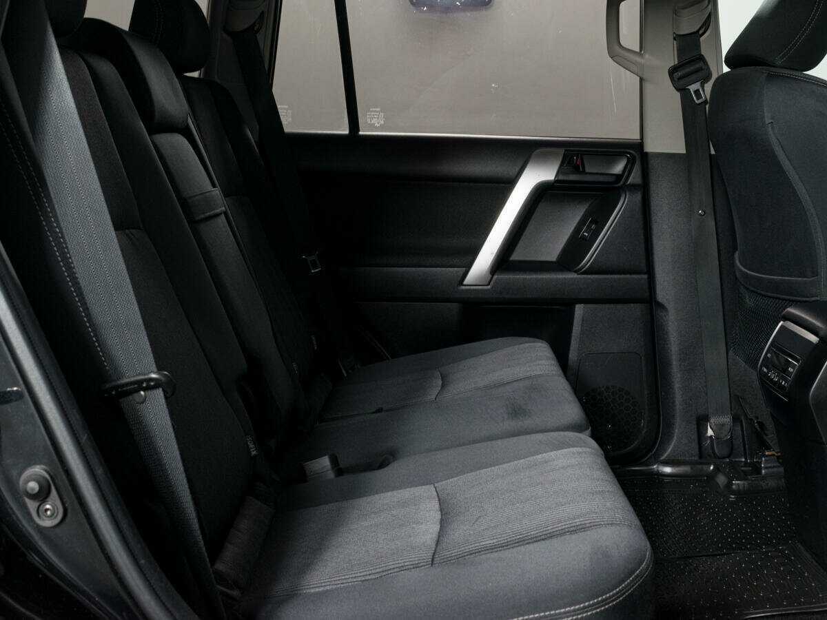 Toyota Land Cruiser Prado, 2018 Фото №7