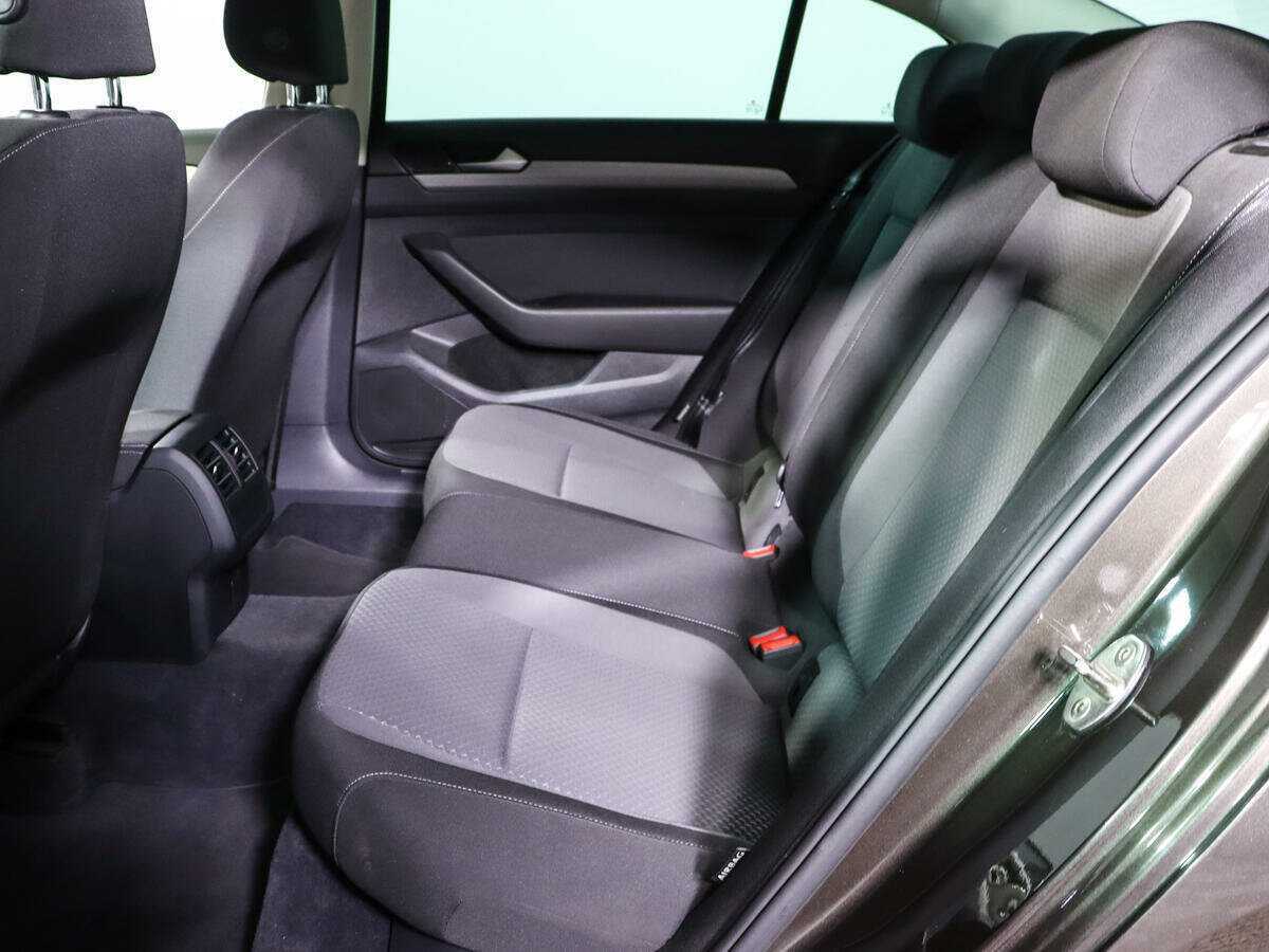 Volkswagen Passat, 2016 - 131 019 км. | Фото №8